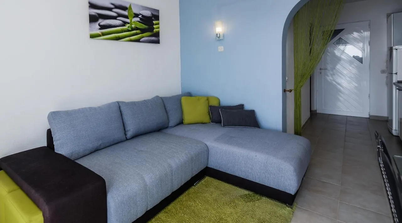 Adriatic Sea View Apartments Τρογκίρ