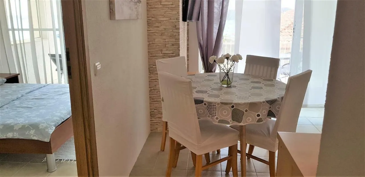 Adriatic Sea View Apartments Τρογκίρ