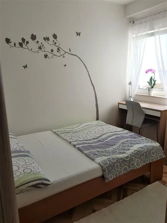 Adriatic Sea View Apartments Τρογκίρ 0*,