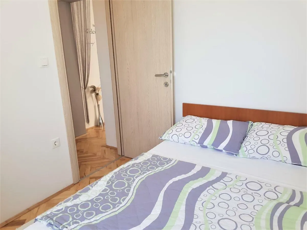 Adriatic Sea View Apartments Τρογκίρ 0*,