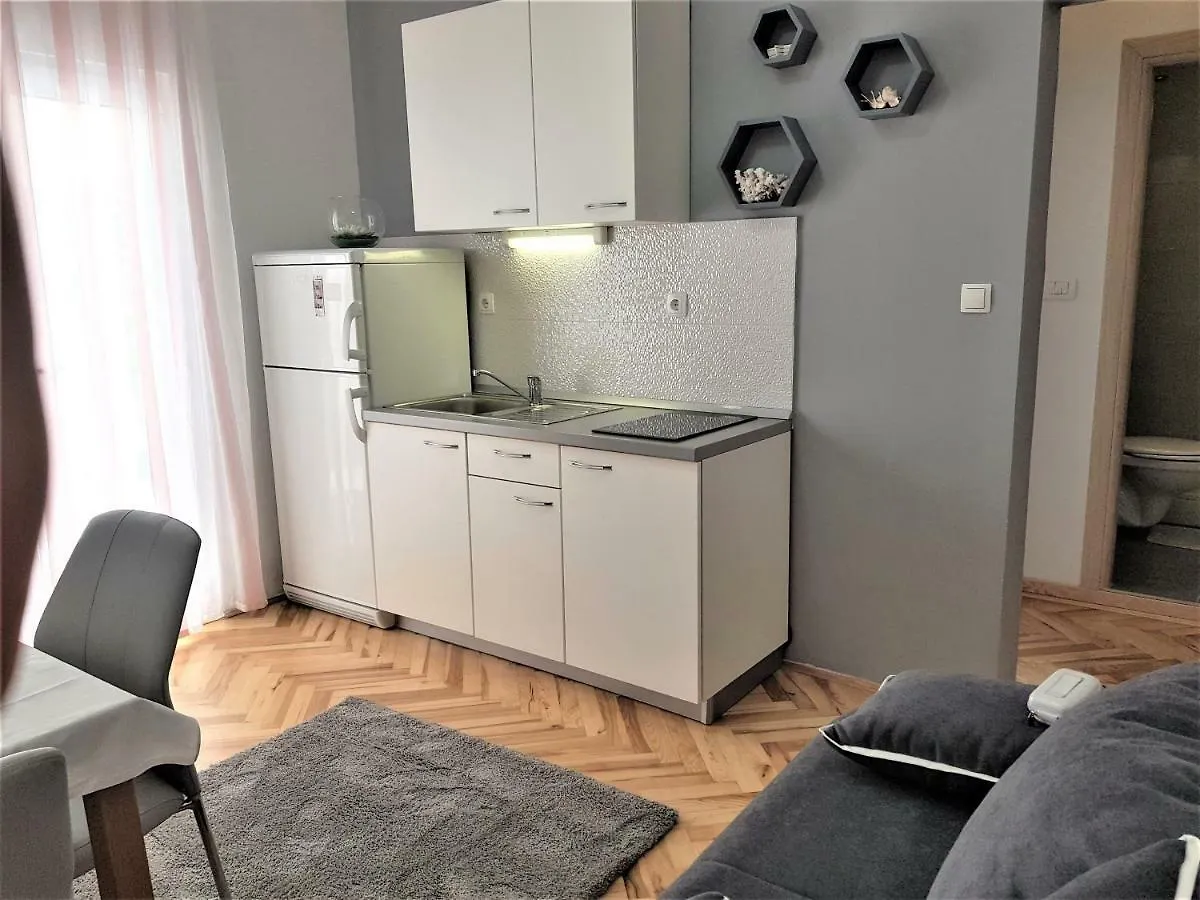 Adriatic Sea View Apartments Τρογκίρ
