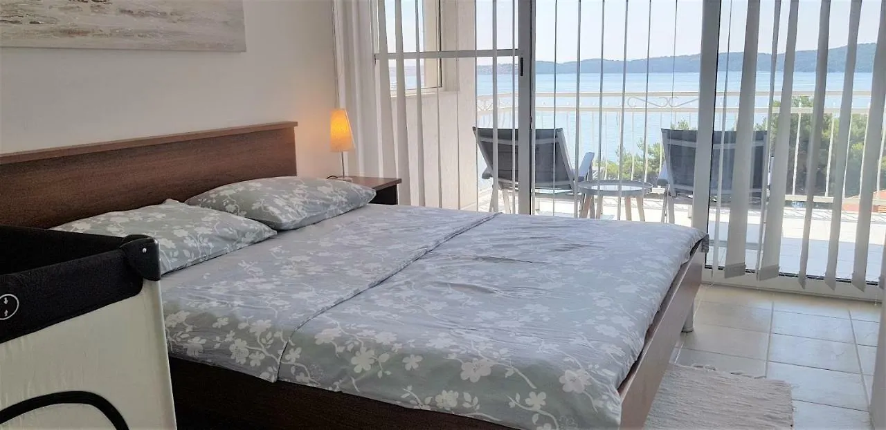 Adriatic Sea View Apartments Τρογκίρ